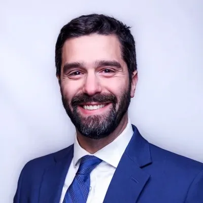 Headshot of Ryan Trevas